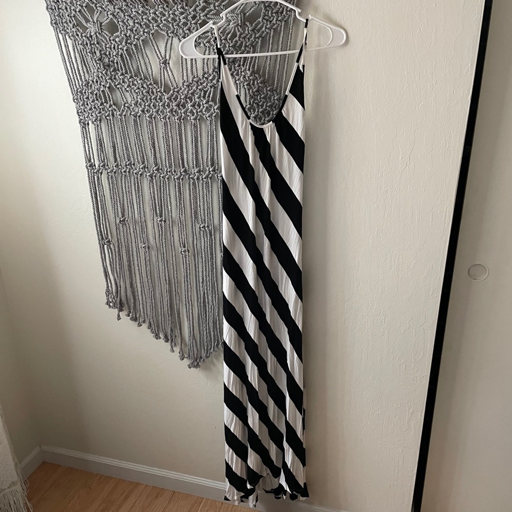 Olivaceous striped, backless dress